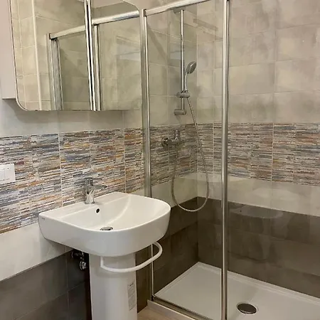 Condominio Cam 76 * 利尼亚诺萨比亚多罗